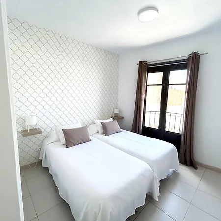 Mahostly Comillas Pb Apartmán