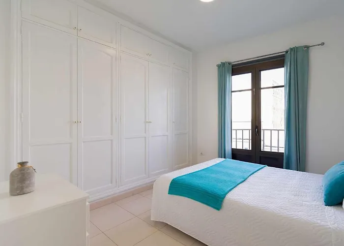 Mahostly Comillas Pb * أرّاثيفي